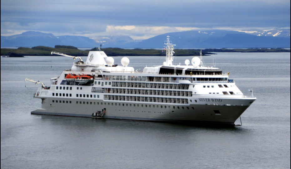 Cruise Ship